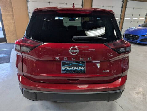 2025 Nissan Rogue SV