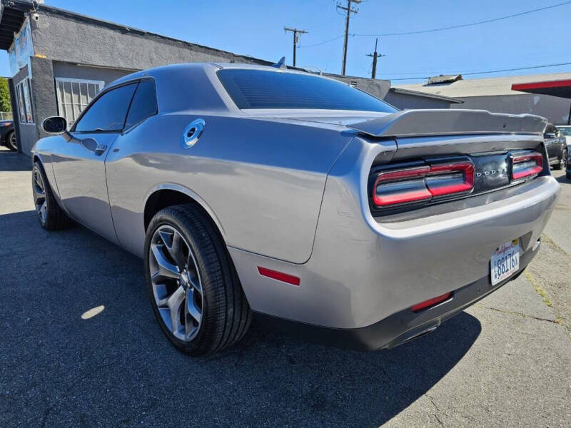 2015 Dodge Challenger SXT Plus