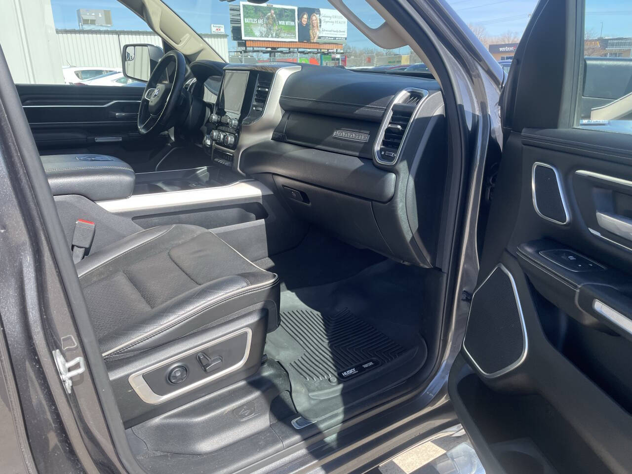 2019 Ram 1500 Laramie photo 10