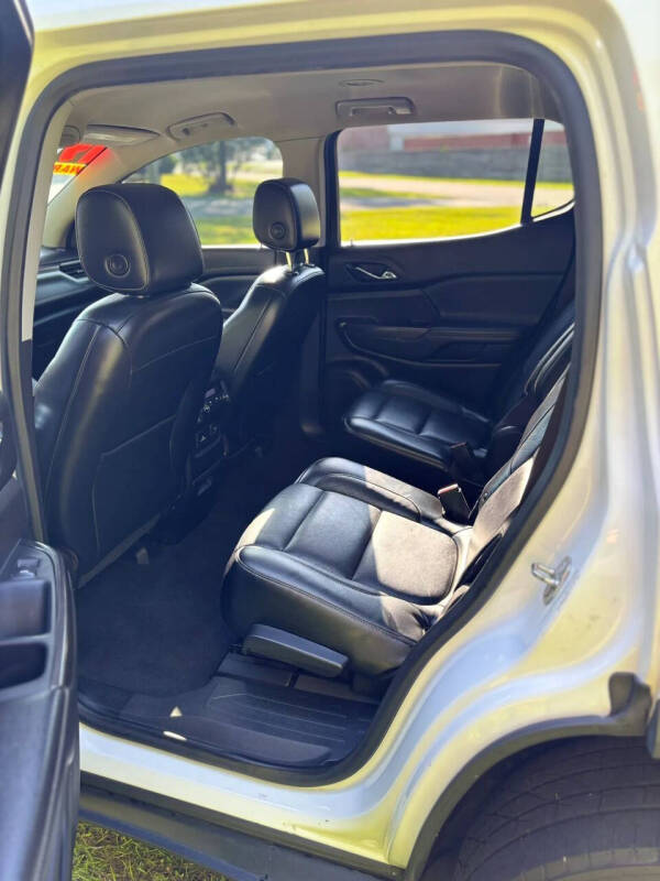 2019 GMC Acadia SLT-1