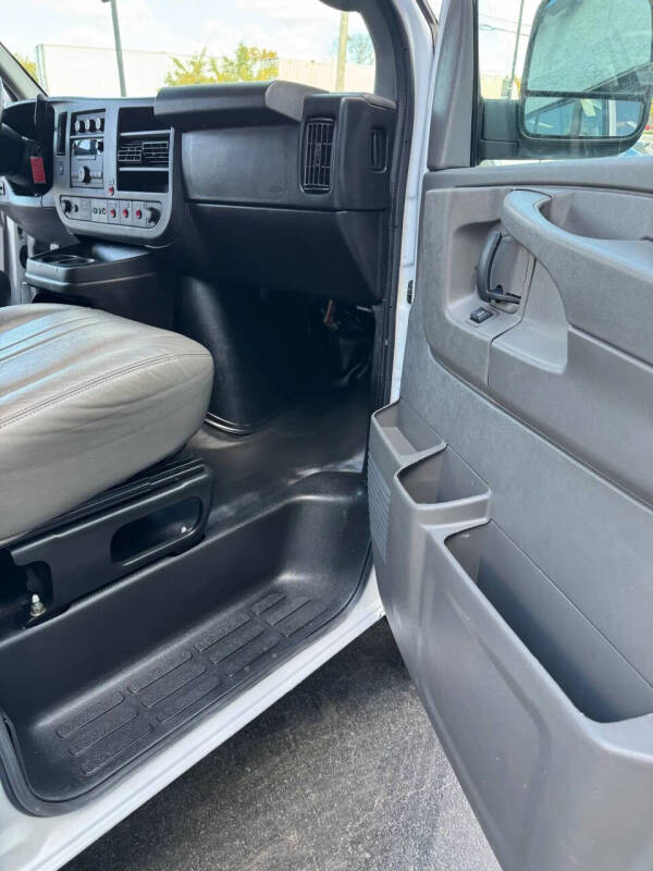 2014 Chevrolet Express 2500