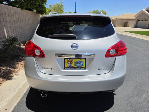 2011 Nissan Rogue SV
