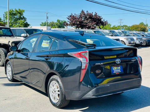 2016 Toyota Prius Two