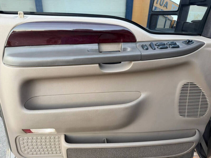 2003 Ford Excursion Eddie Bauer