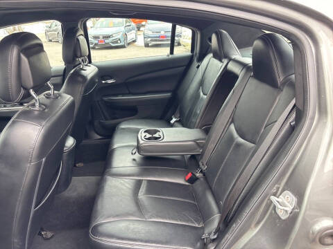 2012 Chrysler 200 Limited