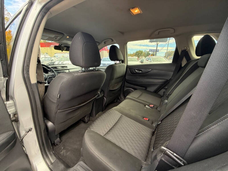 2020 Nissan Rogue SV