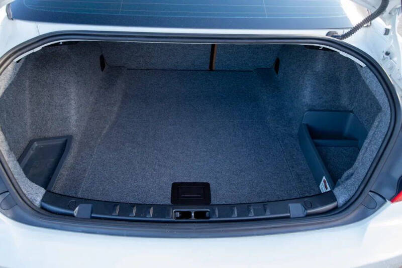 2011 BMW 3 Series 335i