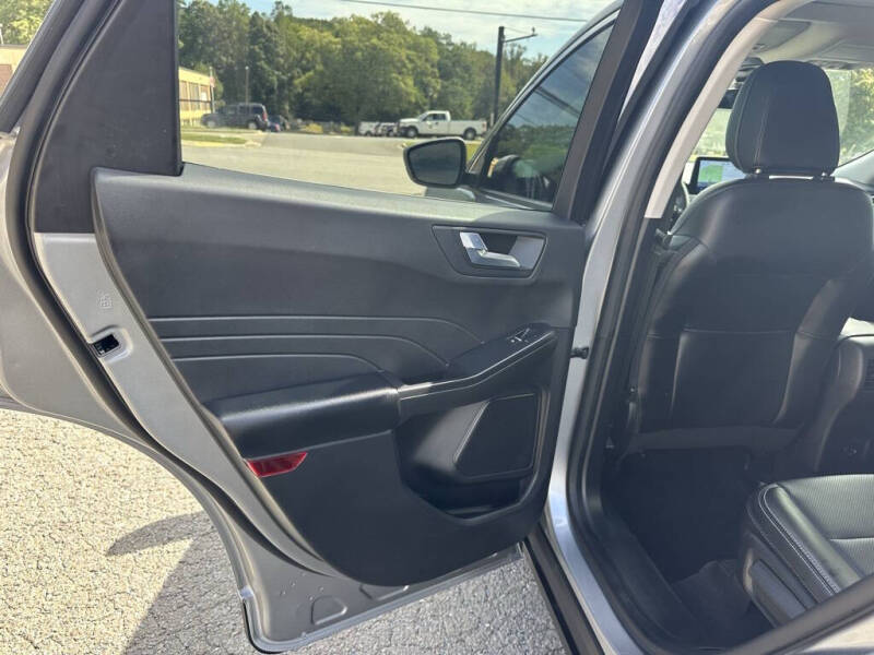 2022 Ford Escape SEL