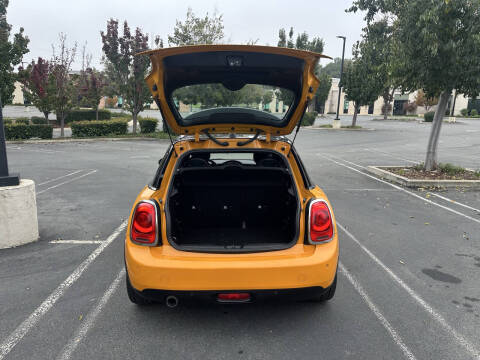 2015 MINI Hardtop 4 Door Cooper