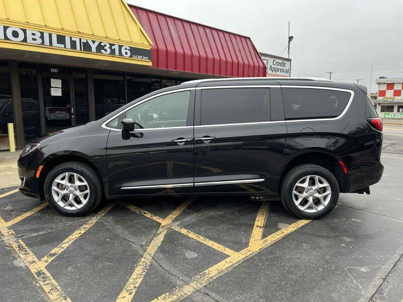 2020 Chrysler Pacifica Touring L 35th Anniversary