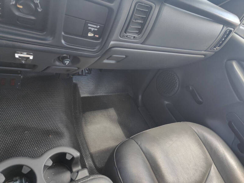 2006 Chevrolet Silverado 2500HD Work Truck