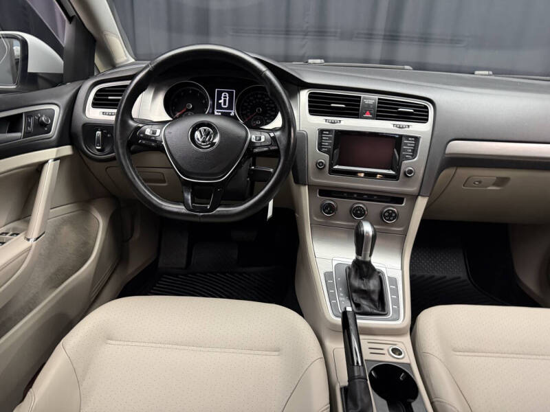 2015 Volkswagen Golf SportWagen TSI SE