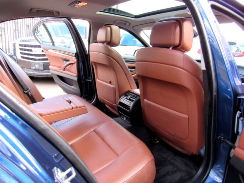 2012 BMW 5 Series 528i xDrive