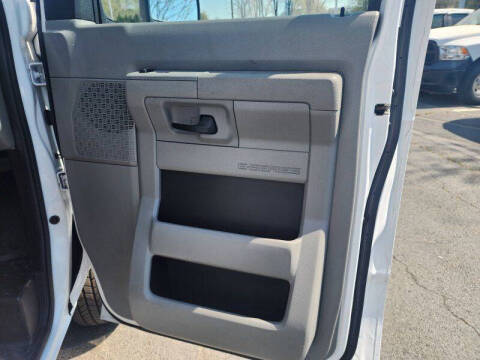 2024 Ford E-Series