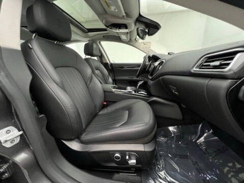 2022 Maserati Ghibli Modena Q4