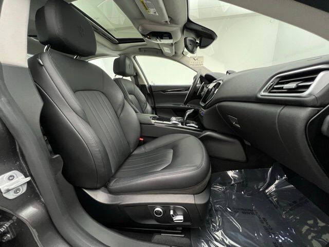 2022 Maserati Ghibli Modena Q4