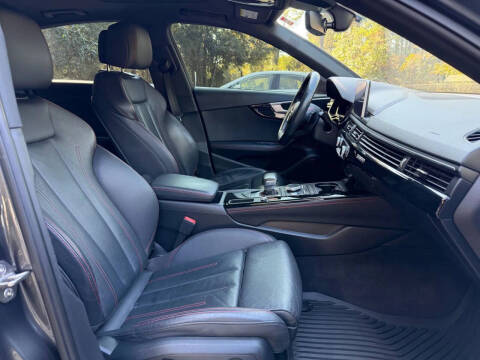 2019 Audi A4 quattro Premium Plus 45 TFSI