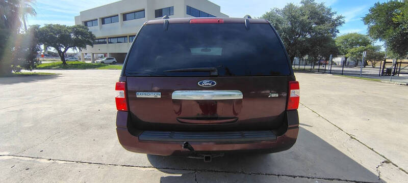 2011 Ford Expedition XLT
