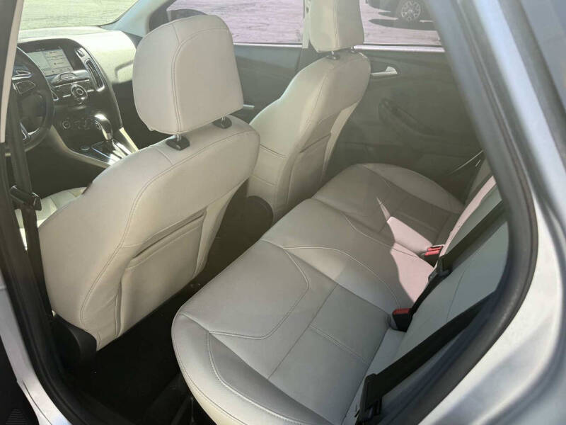 2017 Ford Focus Titanium