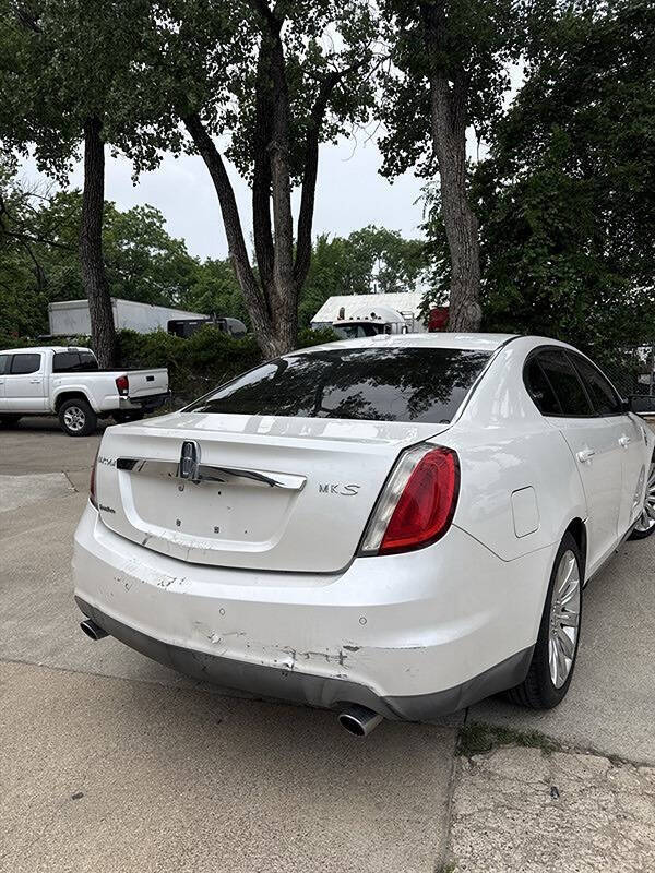 2010 Lincoln MKS