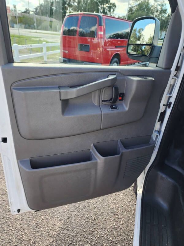 2018 Chevrolet Express 2500