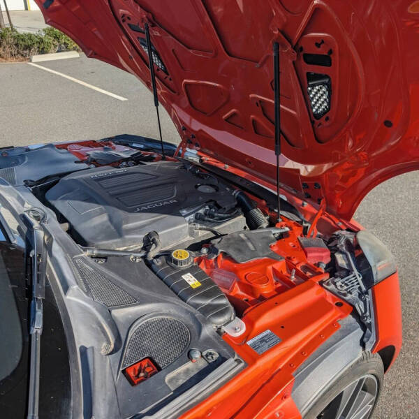 2016 Jaguar F-TYPE R