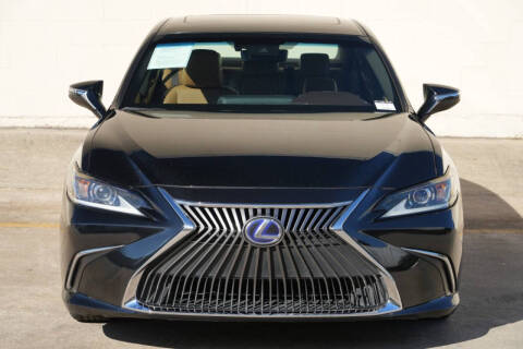 2020 Lexus ES 300h