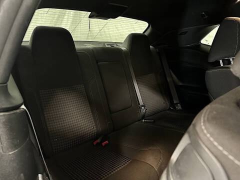 2017 Dodge Challenger SXT