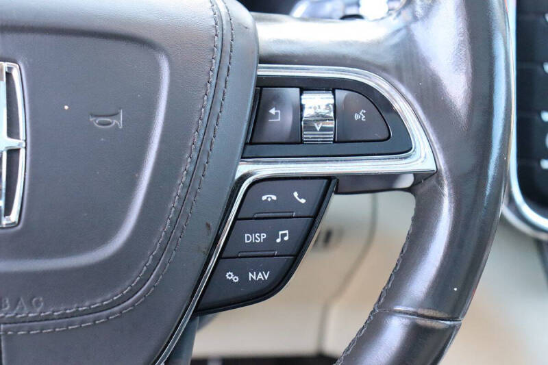 2018 Lincoln Continental Select