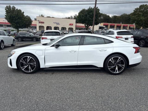 2023 Audi e-tron GT quattro Premium Plus