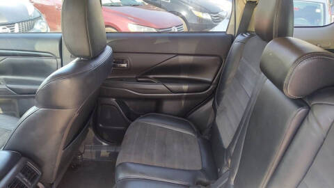 2019 Mitsubishi Outlander SE