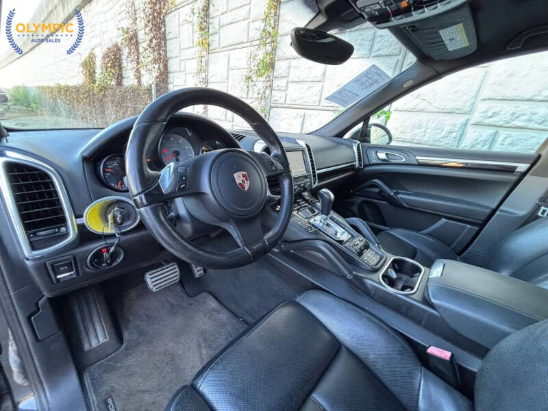 2012 Porsche Cayenne S