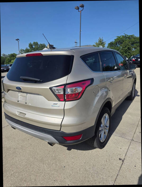 2017 Ford Escape SE