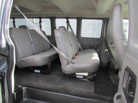 2017 Chevrolet Express LT 3500