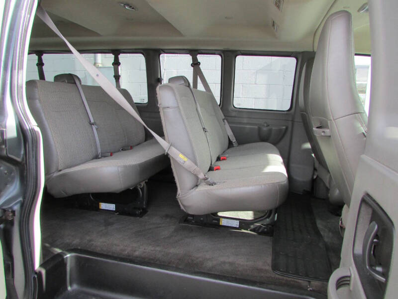 2017 Chevrolet Express LT 3500