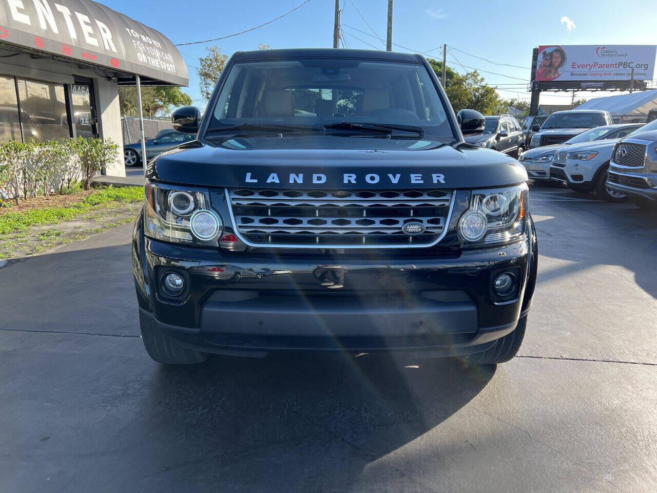 2016 Land Rover LR4  - $23,900