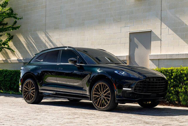 2025 Aston Martin DBX 707