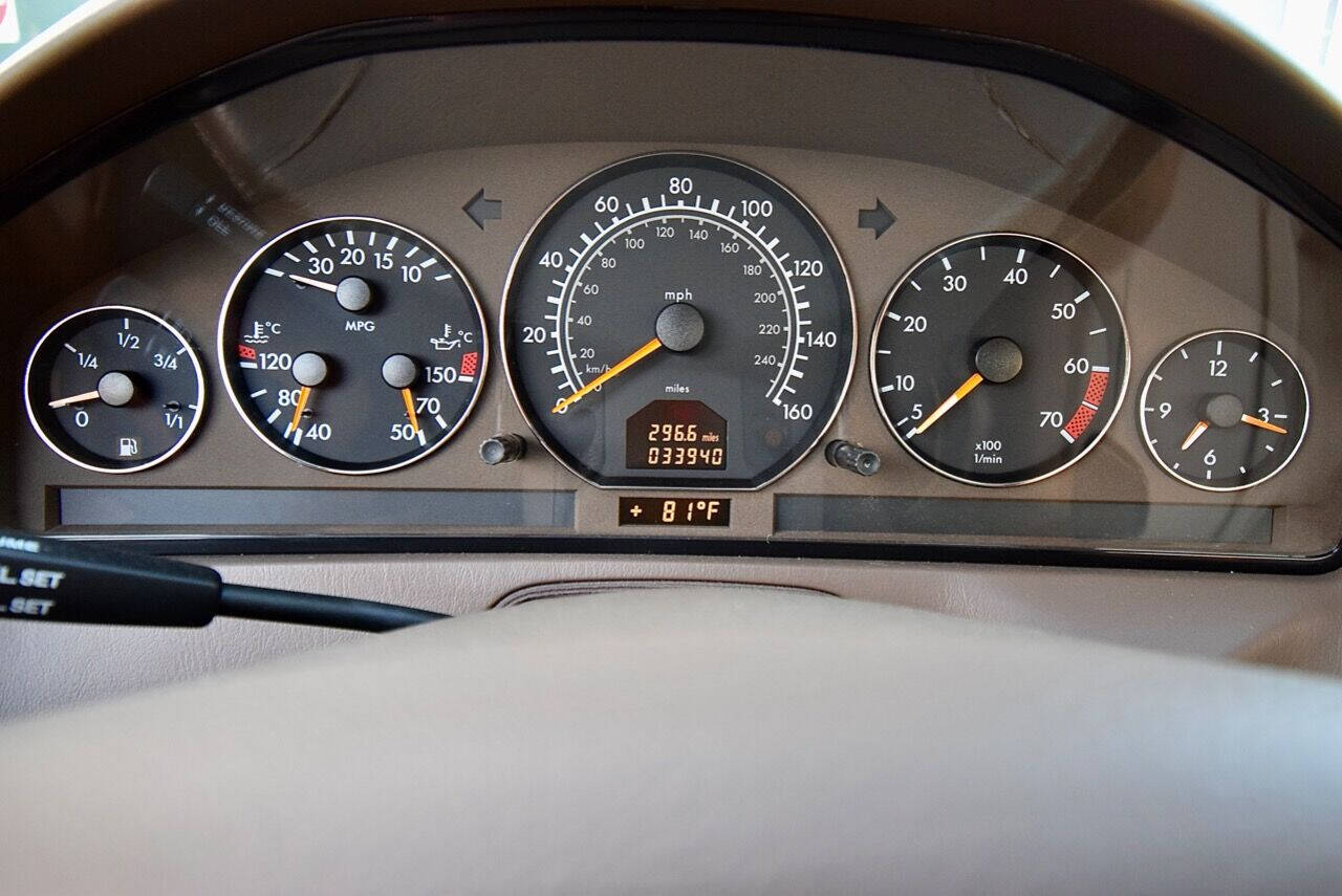 1999 Mercedes-Benz SL-Class 49