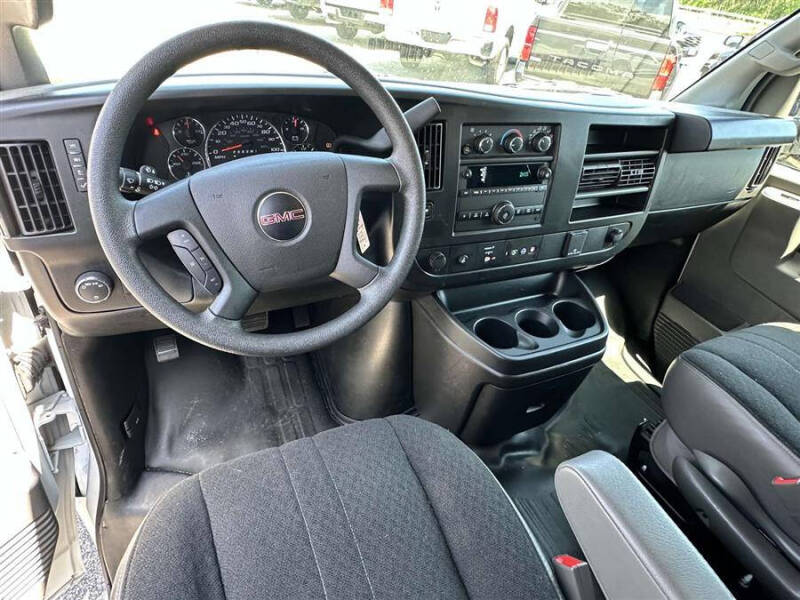 2023 GMC Savana 2500