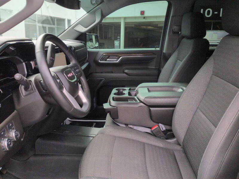 2024 GMC Sierra 1500