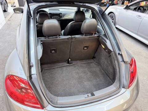 2012 Volkswagen Beetle