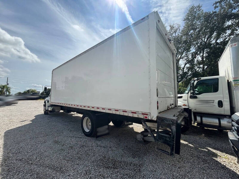 2017 International DuraStar 4300