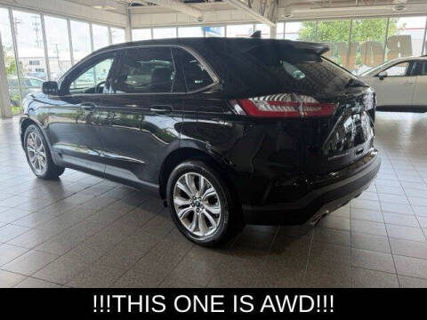 2022 Ford Edge Titanium