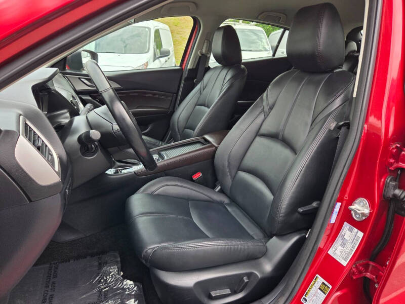 2018 Mazda MAZDA3 Touring
