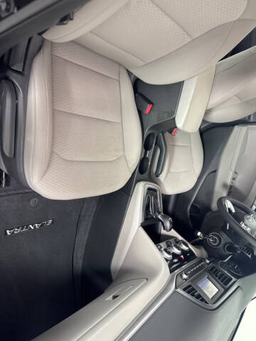 2019 Hyundai Elantra