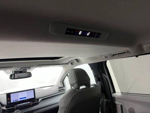 2025 Toyota Sienna