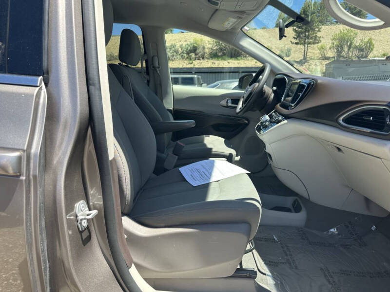 2018 Chrysler Pacifica LX