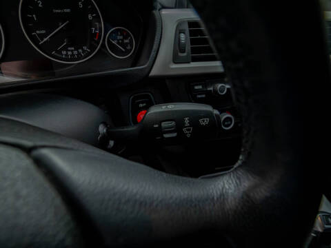 2012 BMW 3 Series 328i