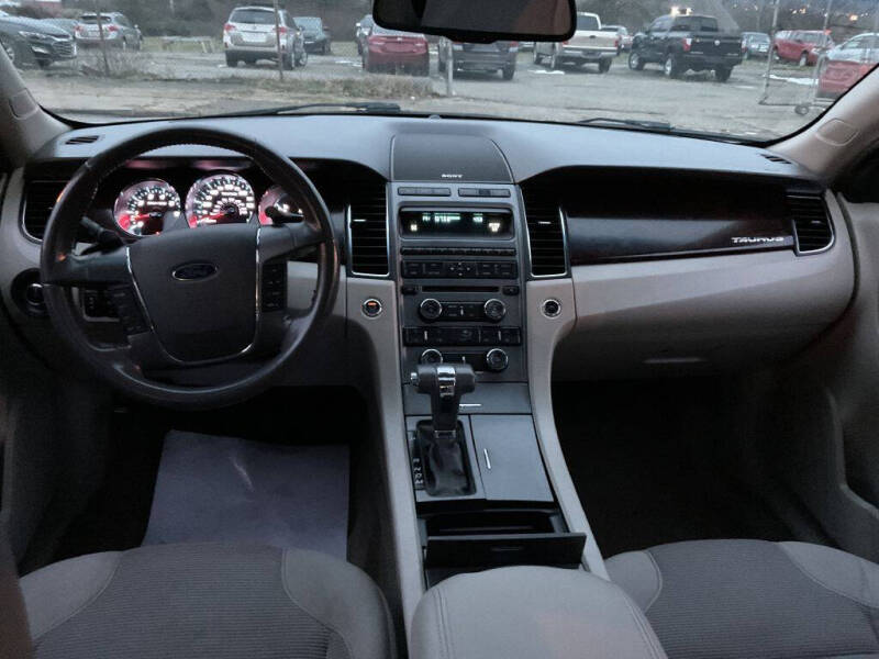 2012 Ford Taurus SEL