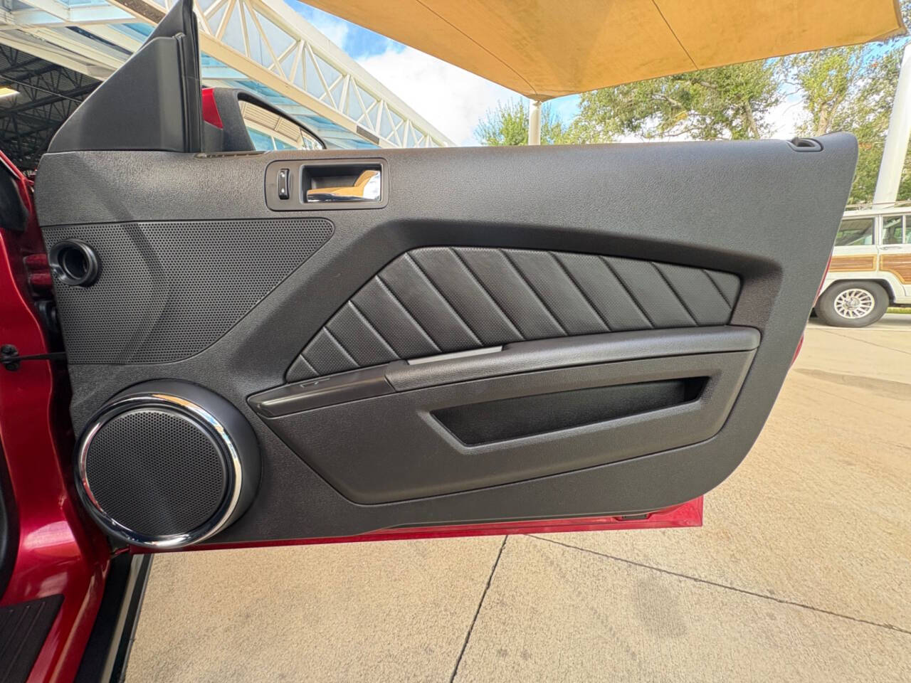 2011 Ford Mustang 31